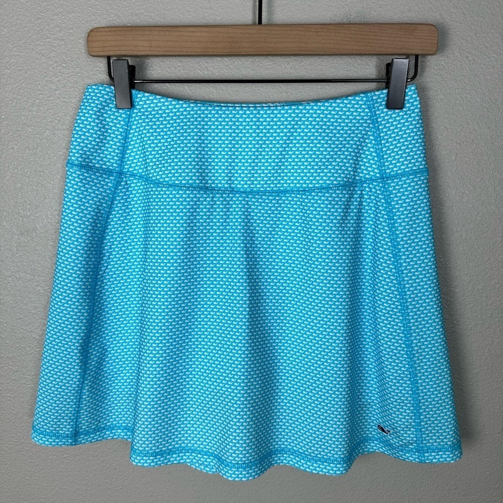 Vineyard Vines Women’s Whale Logo Printed Performance Skort